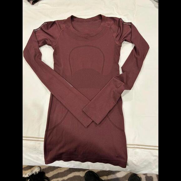 Lululemon Swiftly Tech Long-Sleeve Crew Reflective Breathable Running Shirt Sz 2 - Picture 14 of 14